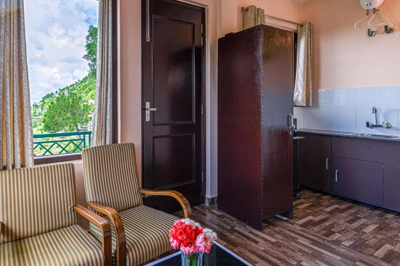 Stayvista At Cecil Cottages With Barbeque, Hill View Kasauli Exterior photo